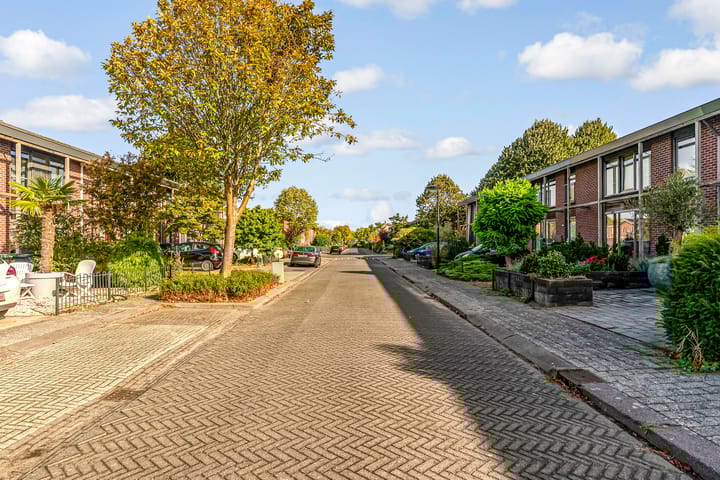 Photo 66 of Zanzibarstraat 55