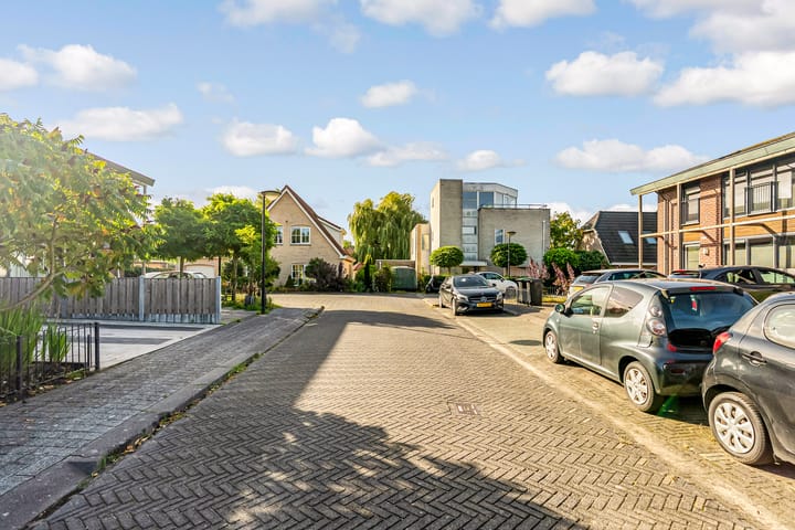 Photo 67 of Zanzibarstraat 55