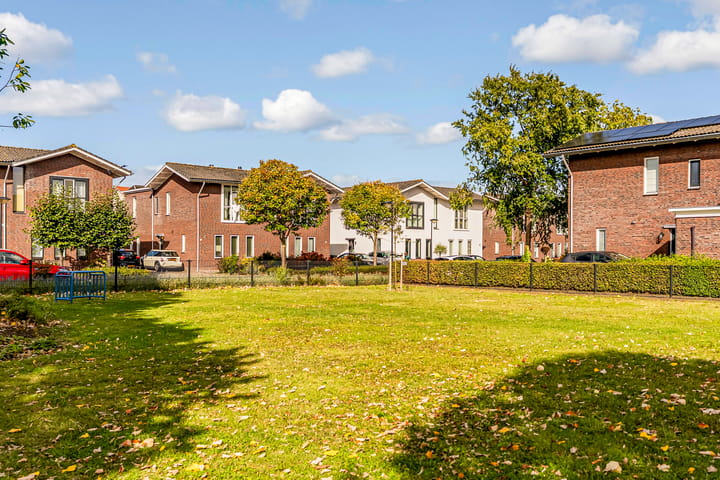 Photo 68 of Zanzibarstraat 55