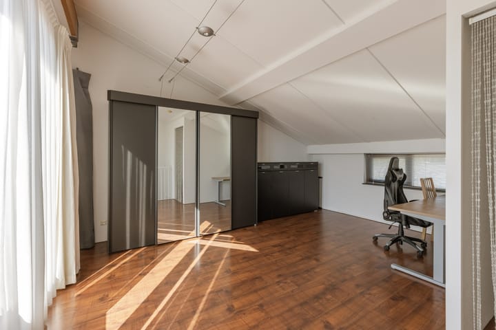 Photo 25 of Leo Gestelstraat 48