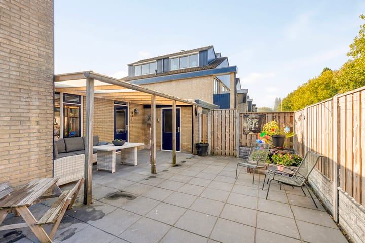 Photo 4 of Nasakonstraat 2