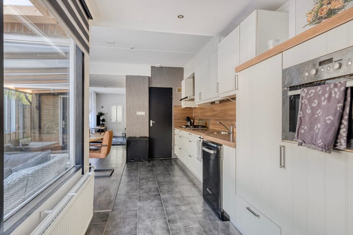 Photo 12 of Nasakonstraat 2