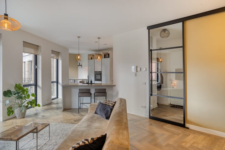 Photo 4 of Kanseliersplein 170