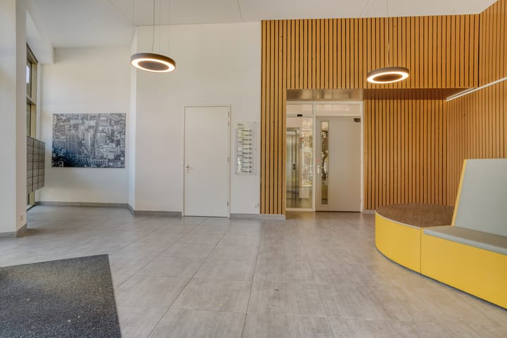 Photo 24 of Kanseliersplein 170