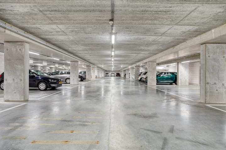 Photo 27 of Kanseliersplein 170