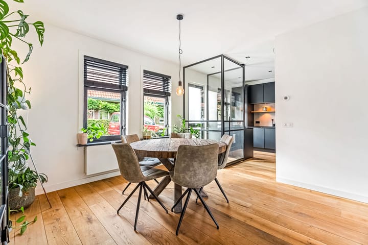 Photo 11 of Sint Rochusstraat 13