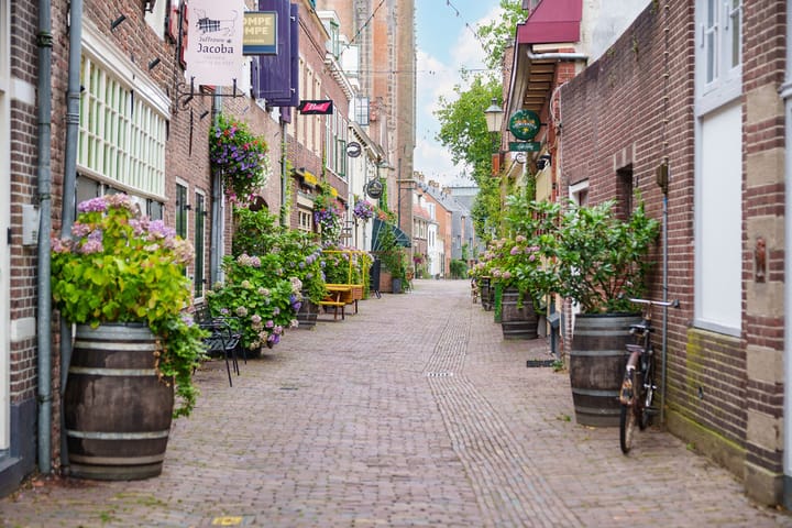 Photo 39 of Sint Rochusstraat 13