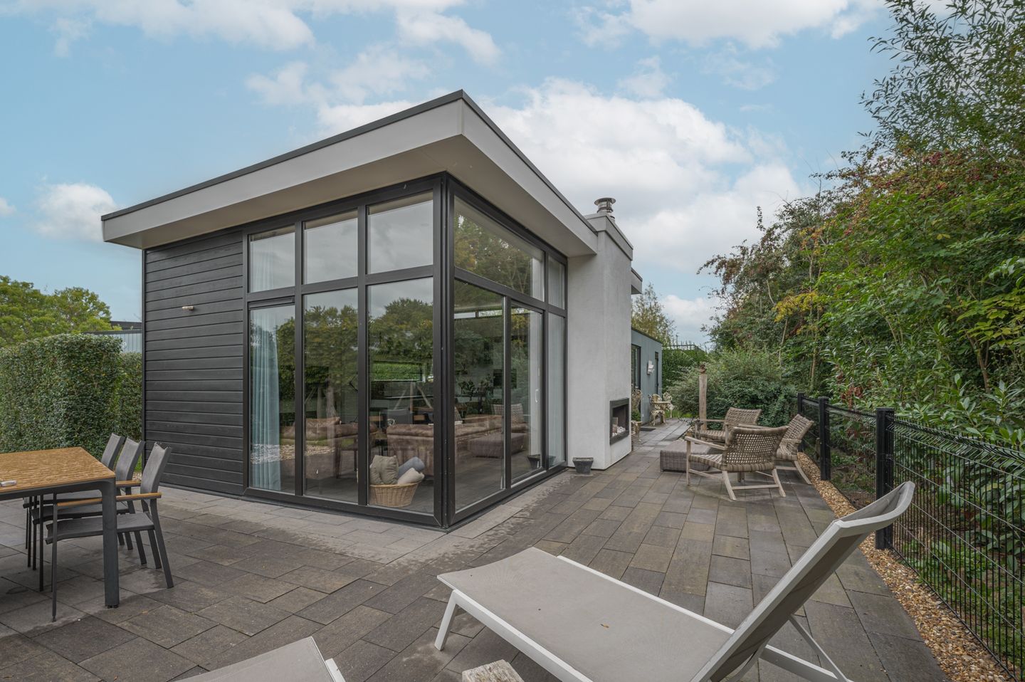 Foto 1 van Mettenijedijk 33-085