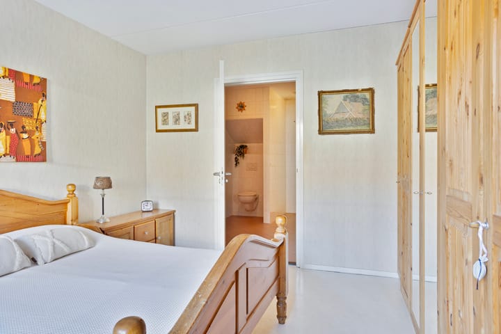 Foto 16 van Renbaanstraat 31