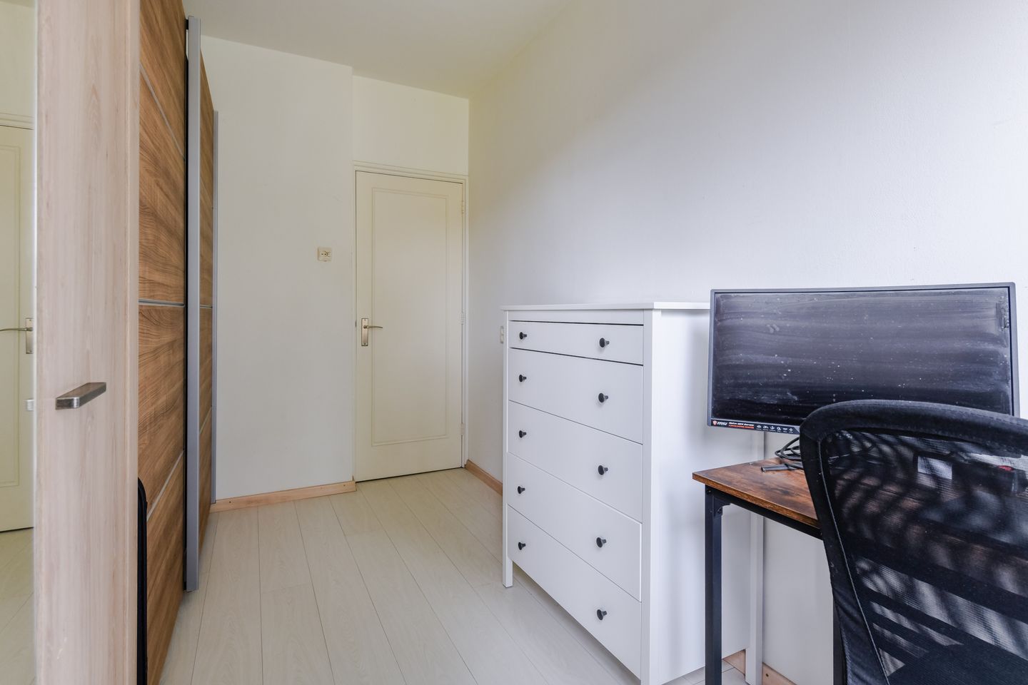 Foto 14 van Leeuwerikstraat 53