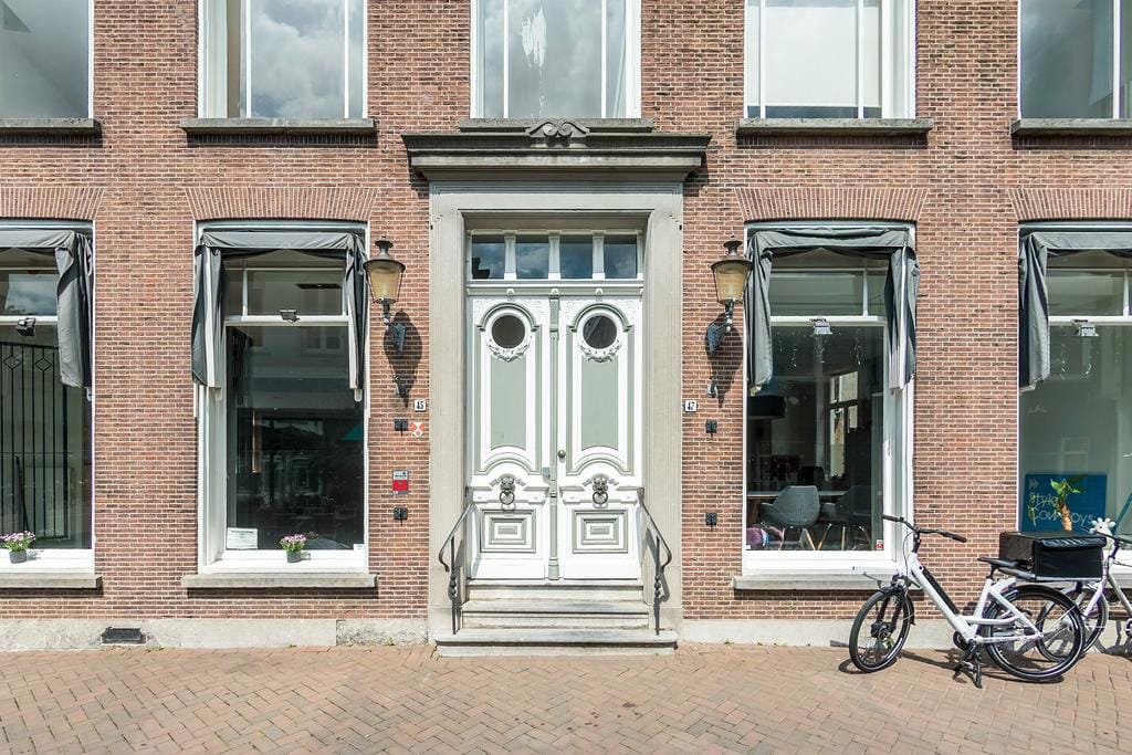 Bekijk foto 2 van Raadhuisstraat 45