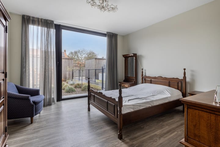 Foto 10 van Lange Wolstraat 8-002