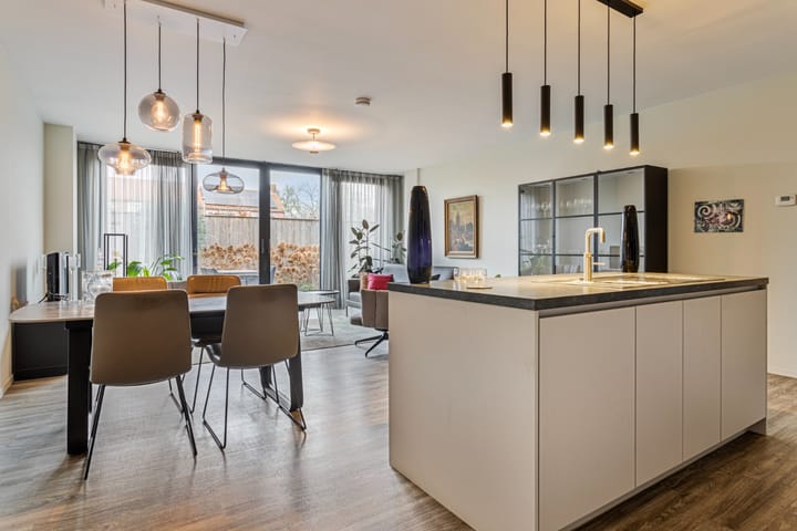 Foto 16 van Lange Wolstraat 8-002