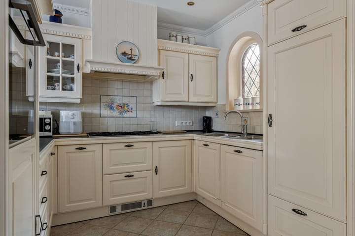 Photo 7 of Geweldigerstraat 6