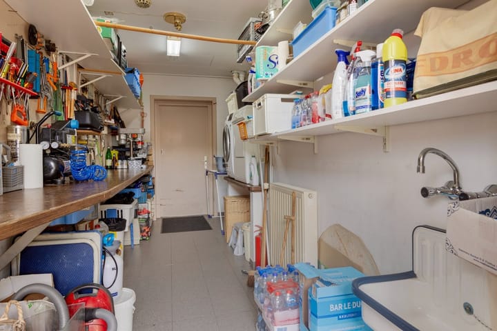 Photo 23 of Geweldigerstraat 6