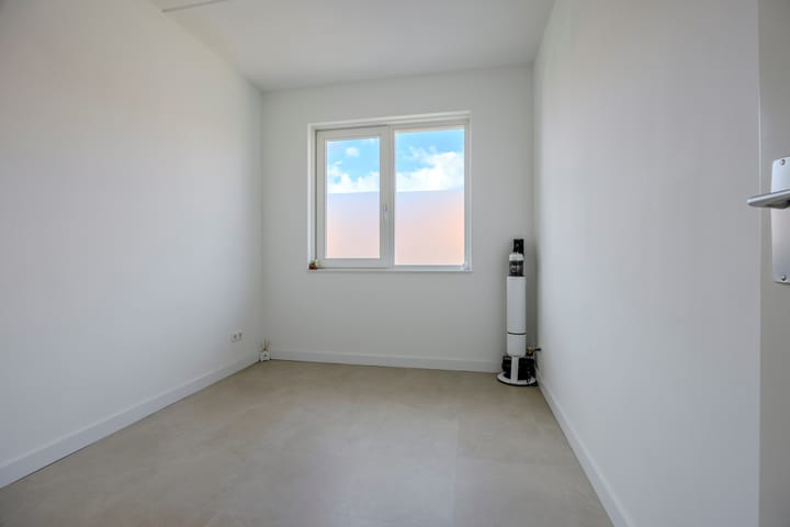 Foto 26 van Warmoldstraat 75-B