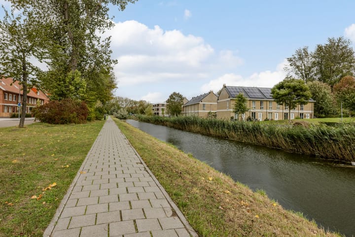 Foto 43 van Warmoldstraat 75-B