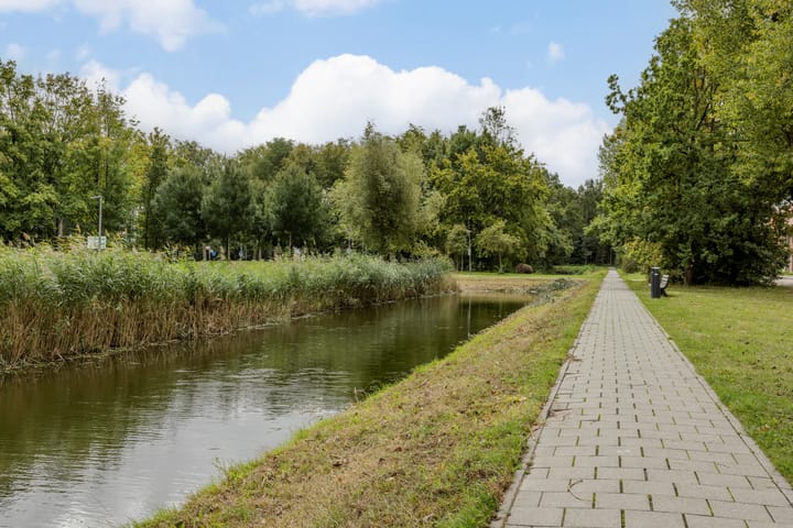 Foto 44 van Warmoldstraat 75-B