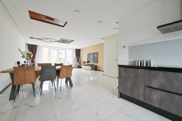 Photo 3 of Koekoek 24