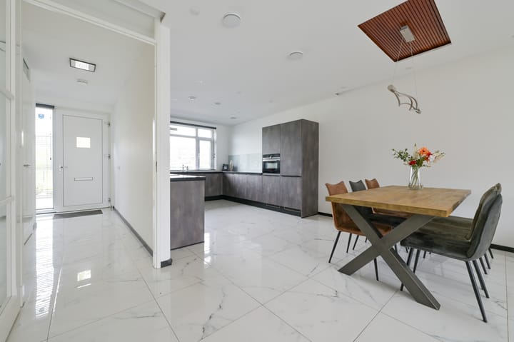 Photo 4 of Koekoek 24