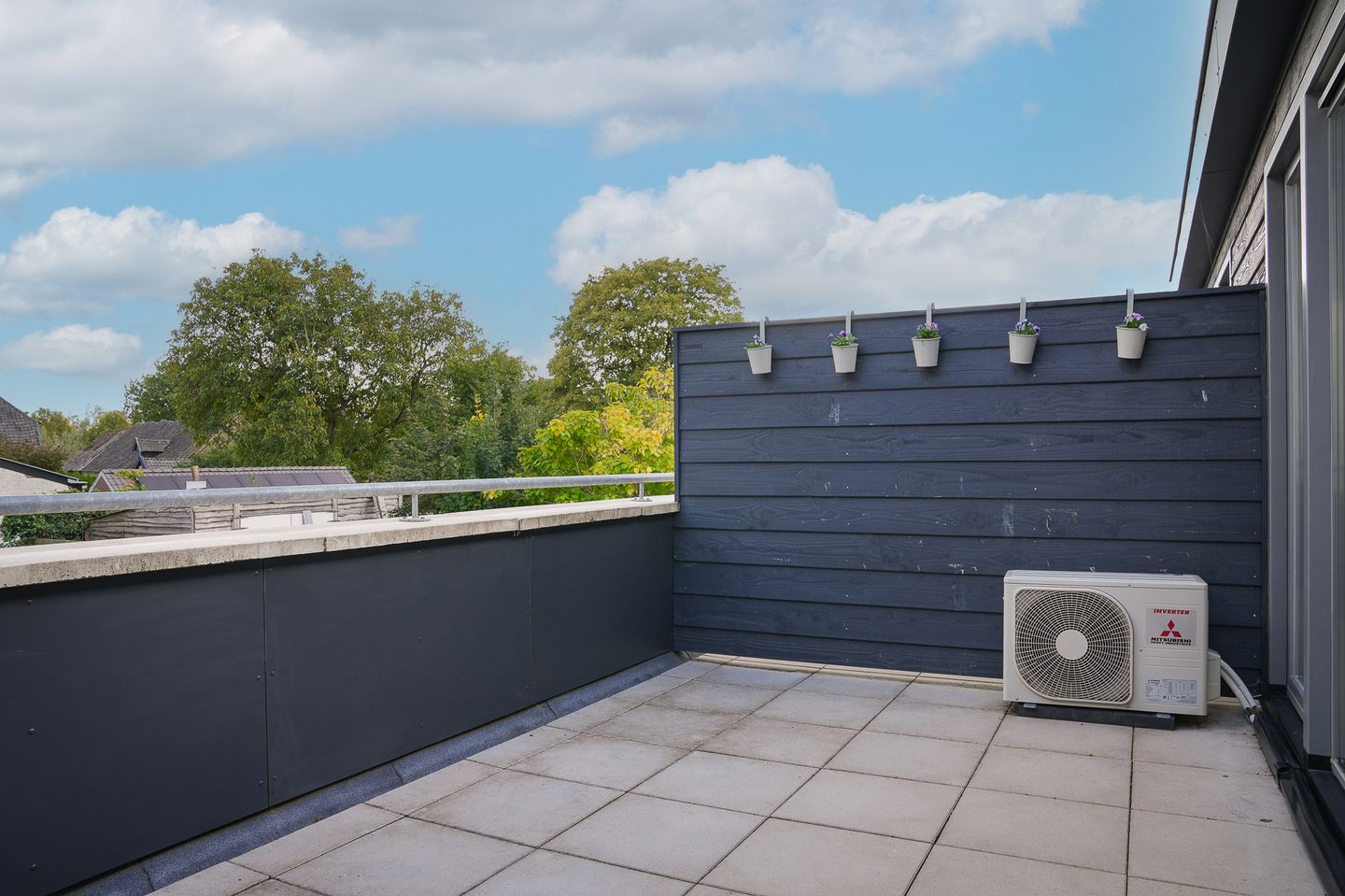 Photo 5 of Rozenstraat 1-B