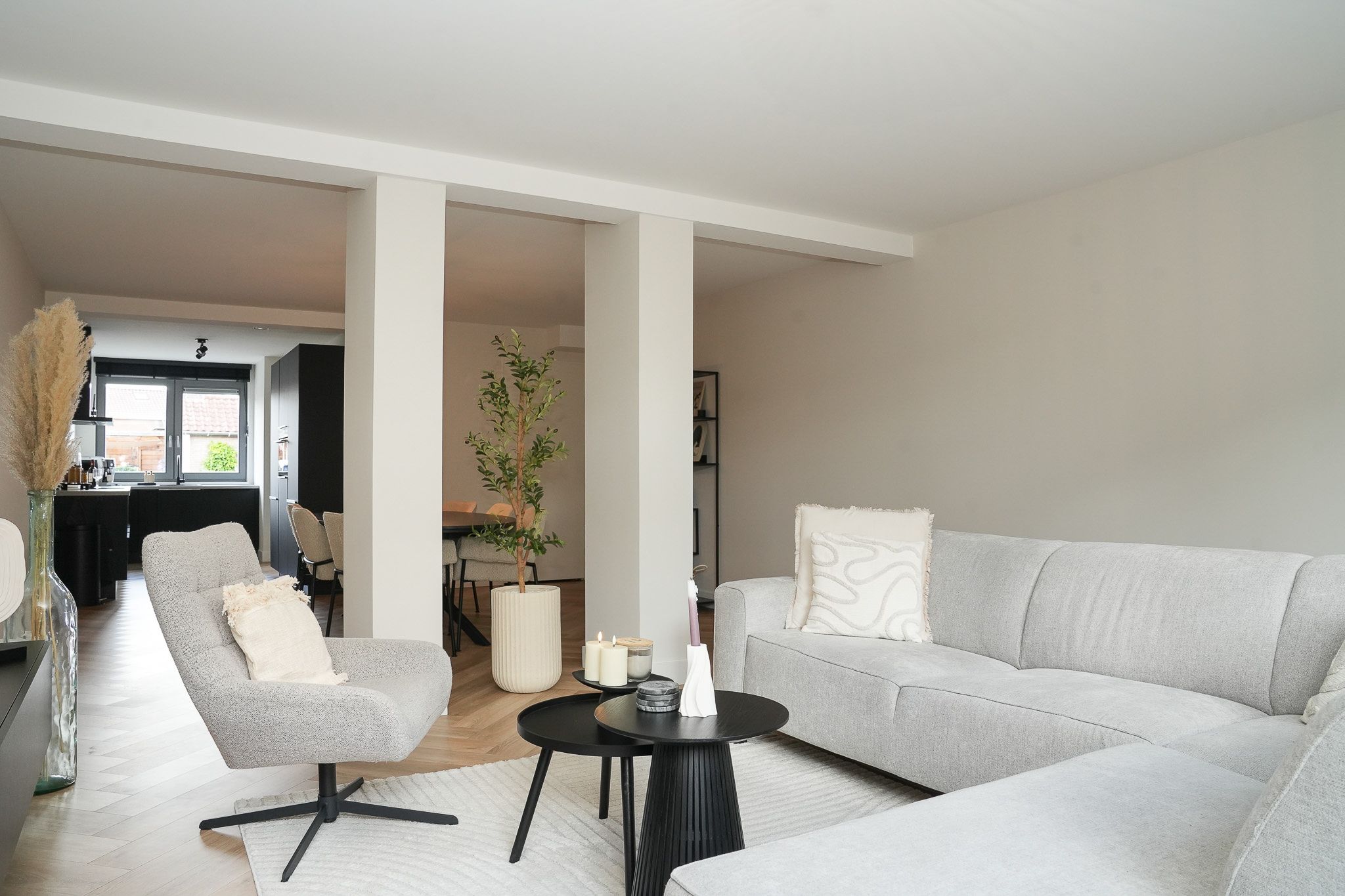 Photo 6 of Rozenstraat 1-B