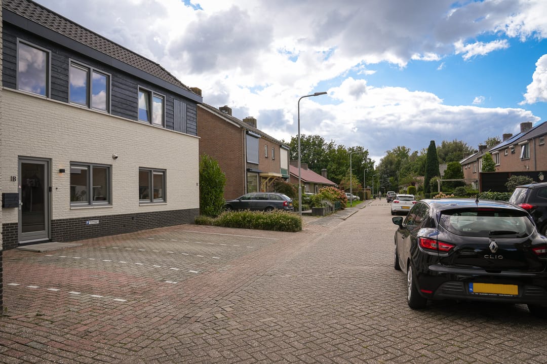 Photo 32 of Rozenstraat 1-B