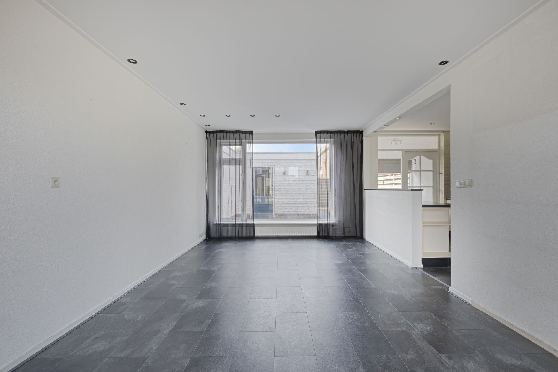 Photo 12 of Bernhardstraat 89