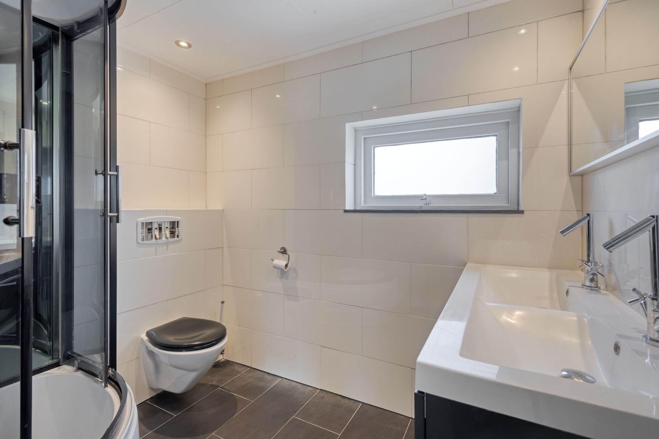 Photo 21 of Bernhardstraat 89