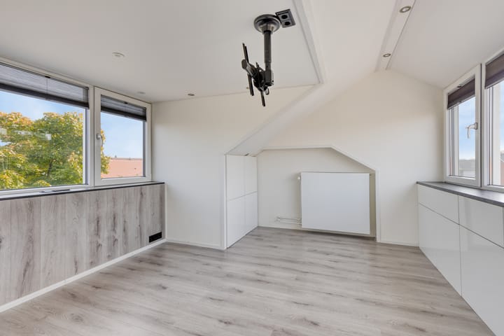 Foto 27 van Bernhardstraat 89