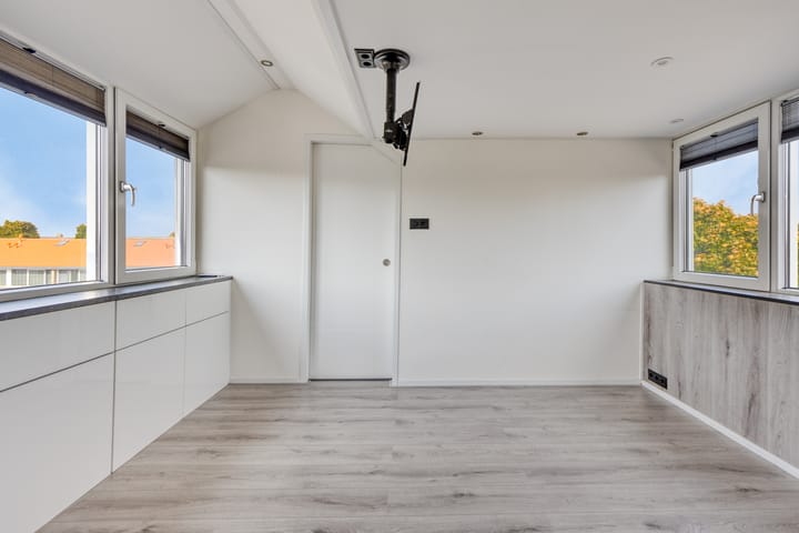 Foto 28 van Bernhardstraat 89