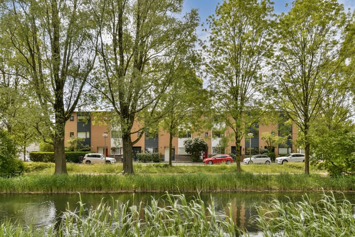 Foto 4 van Louis Couperussingel 4