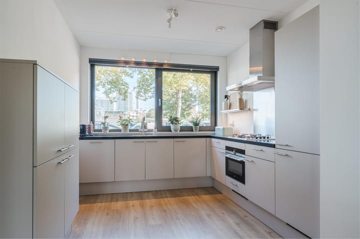 Foto 11 van Lekstraat 139