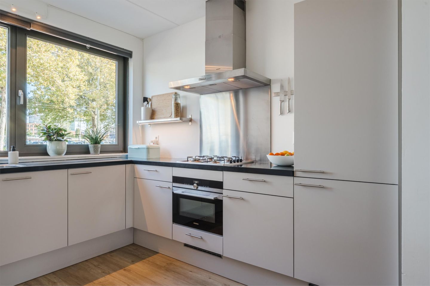 Foto 14 van Lekstraat 139