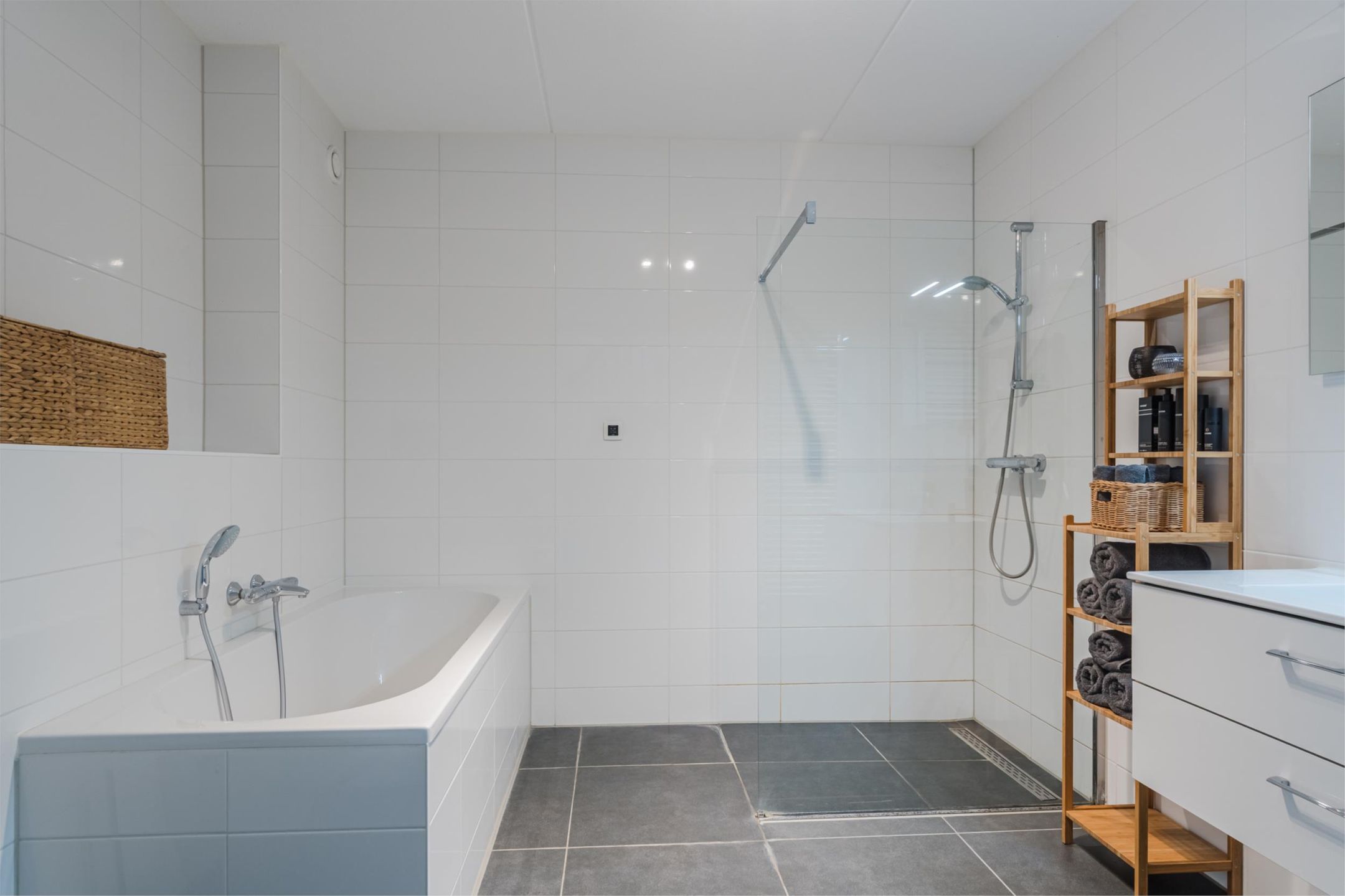 Foto 21 van Lekstraat 139