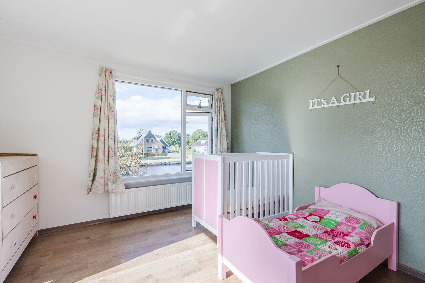 Photo 35 of Schoolstraat 55