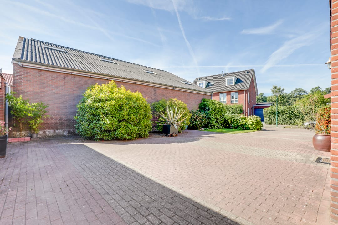 Photo 41 of van Hardenbroeklaan 36