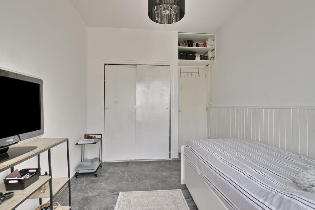 Photo 15 of Kruiningenstraat 197