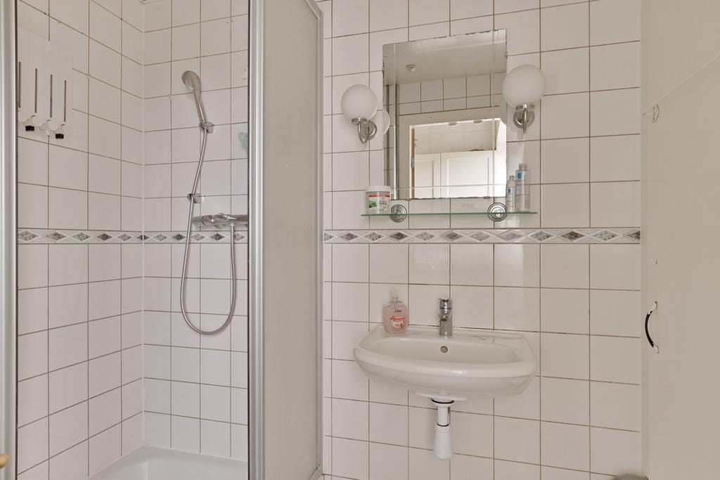 Photo 20 of Kruiningenstraat 197