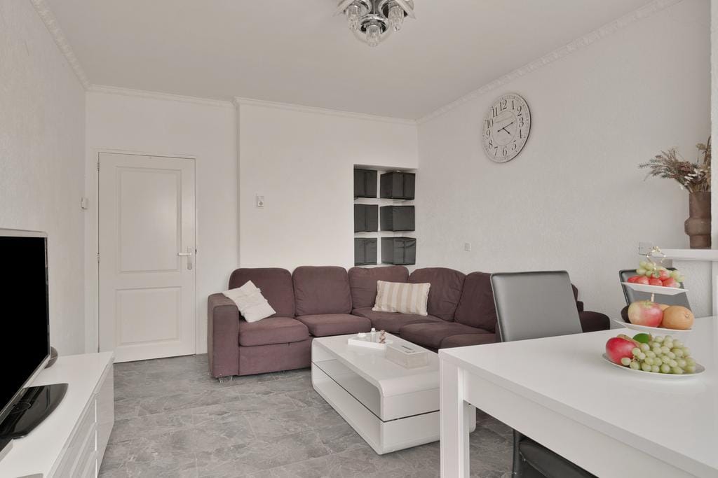 Photo 7 of Kruiningenstraat 197