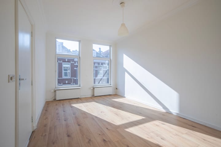 Foto 6 van Sloetstraat 108