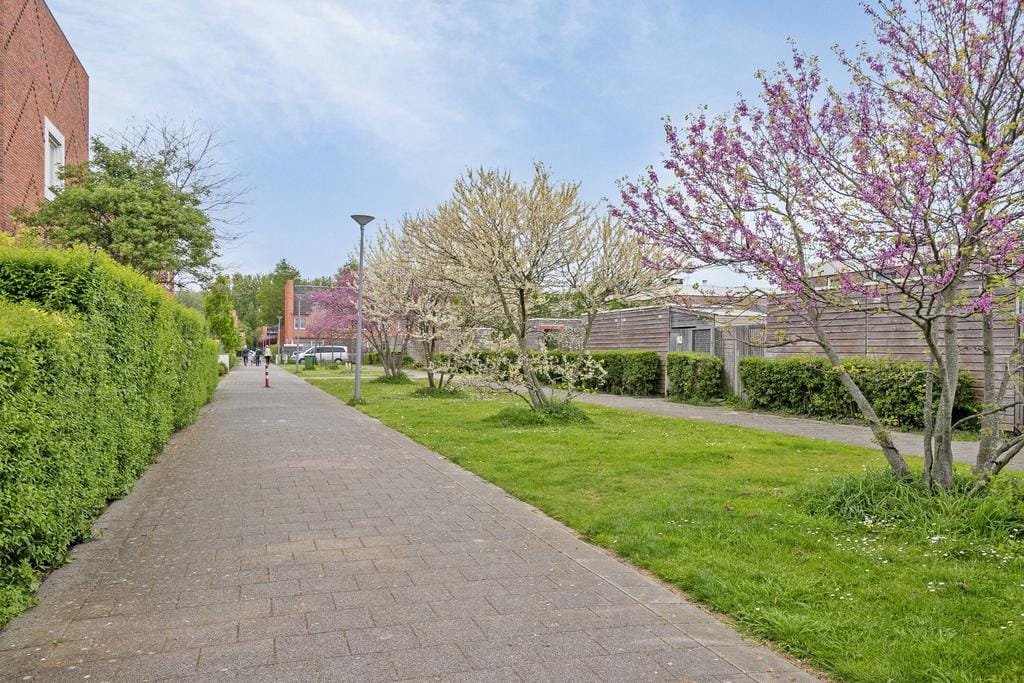 Photo 24 of Kruiningenstraat 197