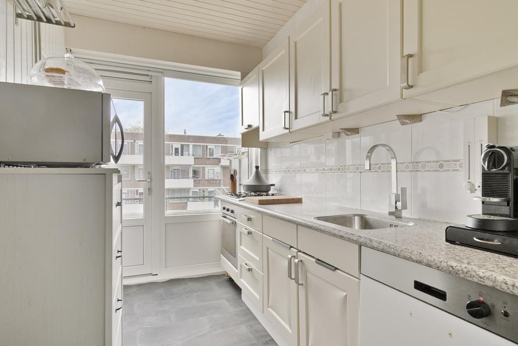 Photo 17 of Kruiningenstraat 197