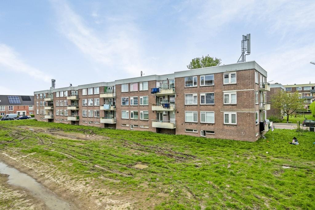 Photo 26 of Kruiningenstraat 197