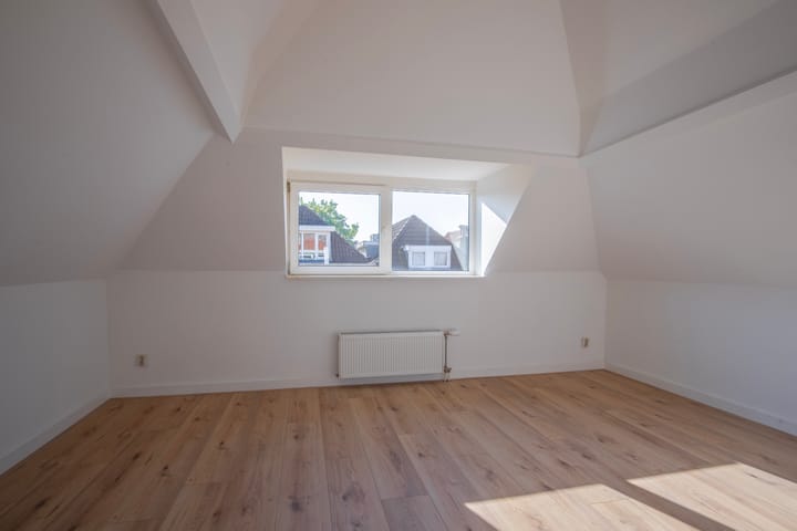 Foto 25 van Sloetstraat 108