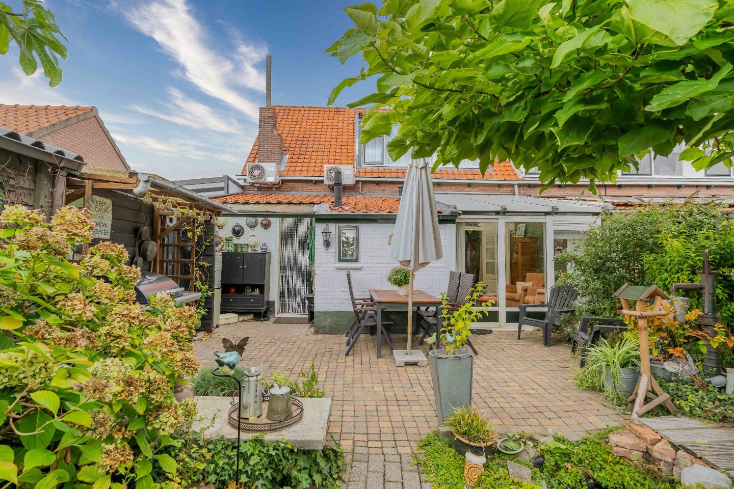 Photo 5 of Emmastraat 48