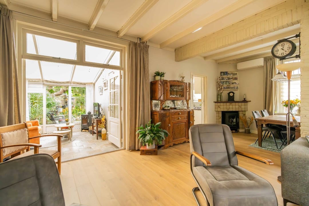 Photo 8 of Emmastraat 48