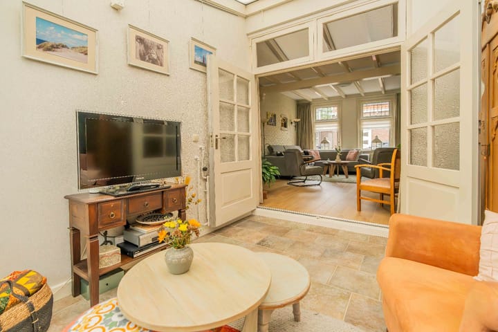 Foto 10 van Emmastraat 48