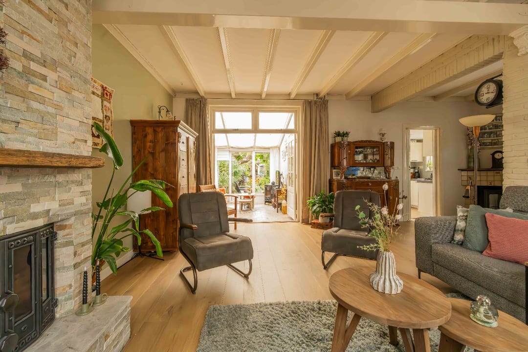 Photo 13 of Emmastraat 48