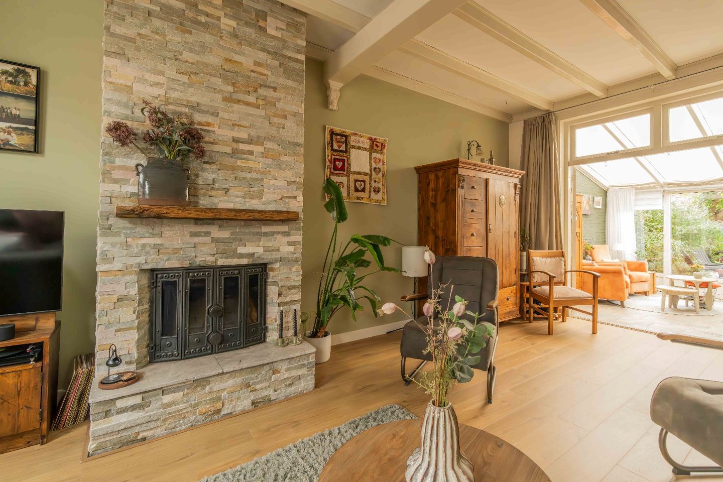 Photo 14 of Emmastraat 48